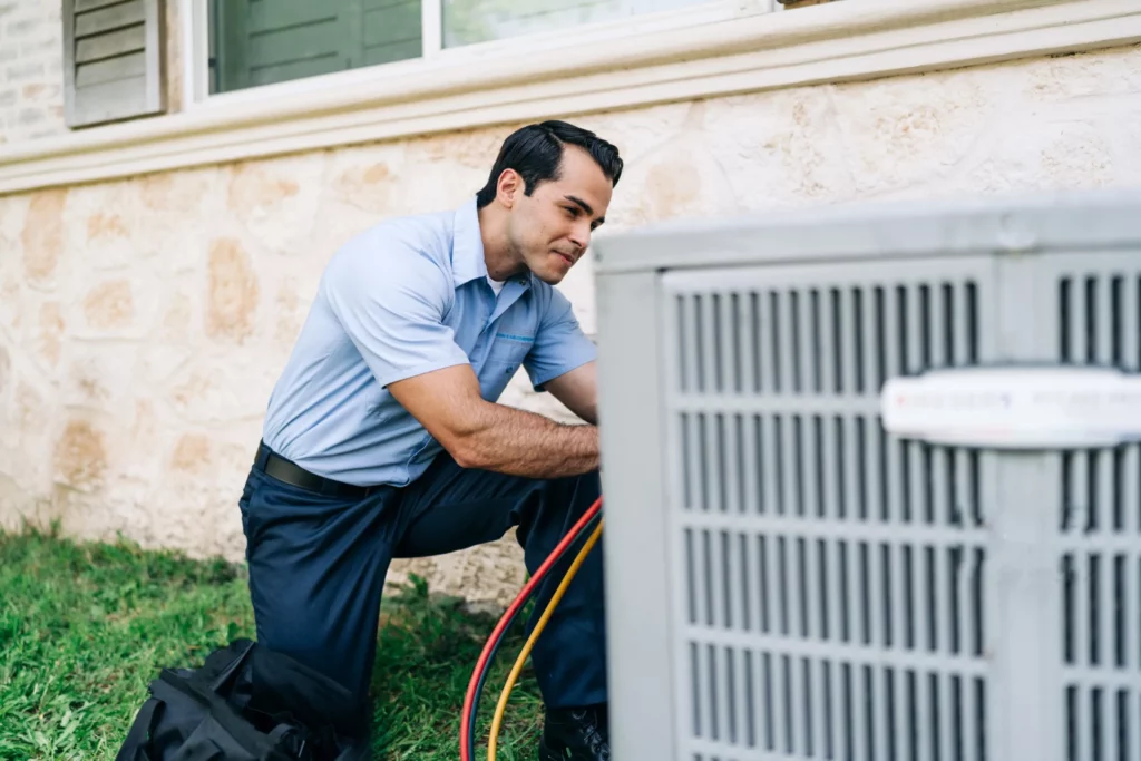 Commercial HVAC maintenance on rooftop